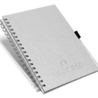 Cadernos Personalizados linho prata com suporte para caneta 17x24 cm